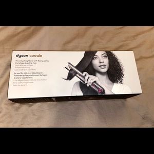 DYSON HAIR STRAIGHTENER